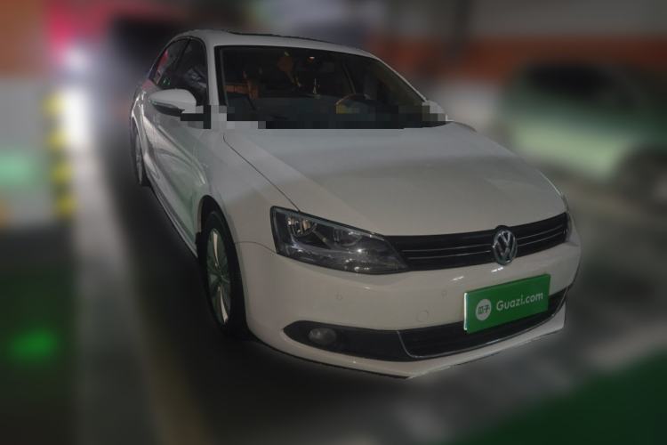 Used Volkswagen Sagitar 2014 Revised Version 1.4TSI Automatic Luxury Edition Front Right 45 Deg