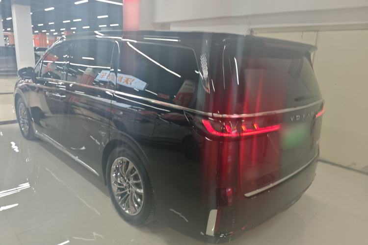 Used VOYAH Dream 2024 PHEV Ultra-Long Range Flagship Edition Rear Left 45 Deg