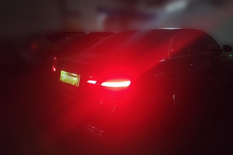 Used Mercedes-Benz E-Class New Energy 2022 Second Facelift E 350 e L Plug-in Hybrid Sedan Rear Right 45 Deg