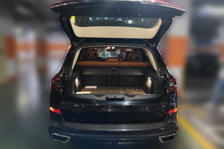 Used BMW X5 2020 xDrive40i M Sport Package Trunk