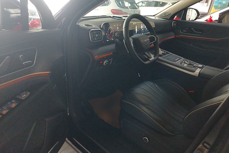 Used Chery Tiggo 9 2023 2.0T Automatic Two-Wheel Drive Luxury Edition 5 Seats Driver Seat