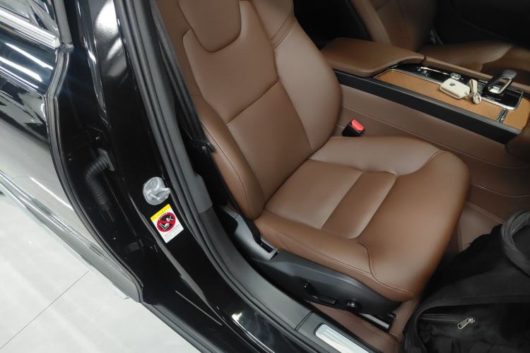 Used Volvo S90 2024 B5 Zhiyi Luxury Edition