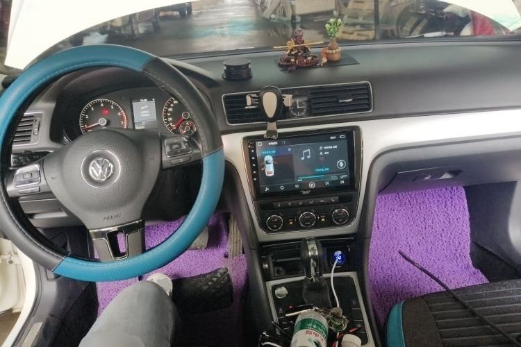 Used Volkswagen Passat 2014 1.8TSI DSG Prestige Edition Center Console