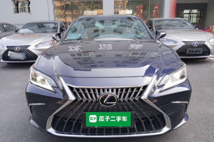 Used Lexus ES 2023 200 Excellence Edition