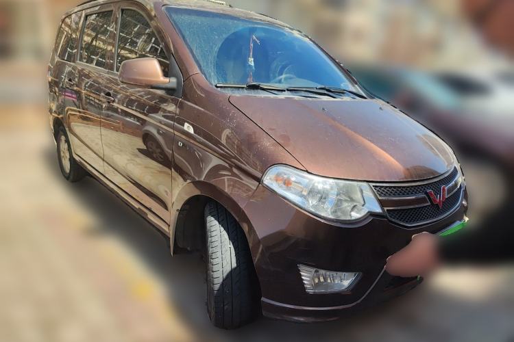 Used Wuling Hongguang 2014 1.5L S Standard Version Front Right 45 Deg