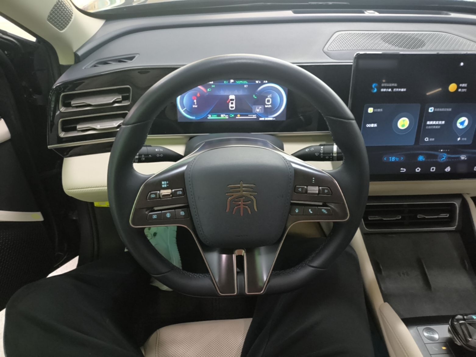 BYD Qin L 2024 DM-i 120KM Excellence Model — снимка 13