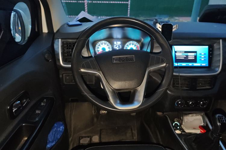 Used Jinbei Gold Hiace M Classic 2022 Panda Edition 1.5L Travel Lion Passenger Van 7 Seats