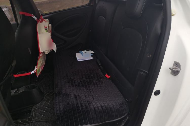 Used smart forfour 2016 1.0L 52 kW Passion Edition Left Rear Seat