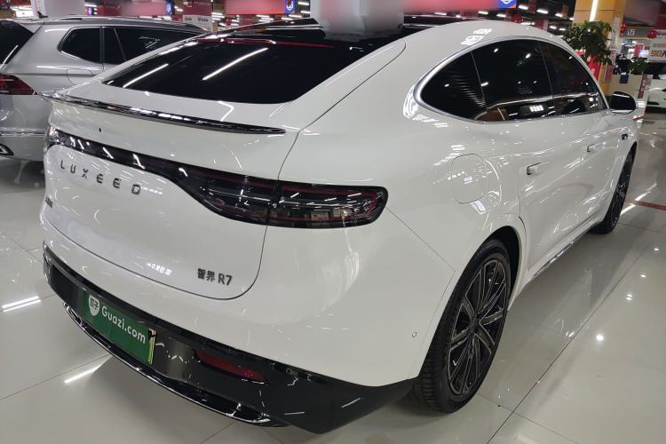 Used Hima Luxeed R7 2025 Range-Extended Version 251 km Max
