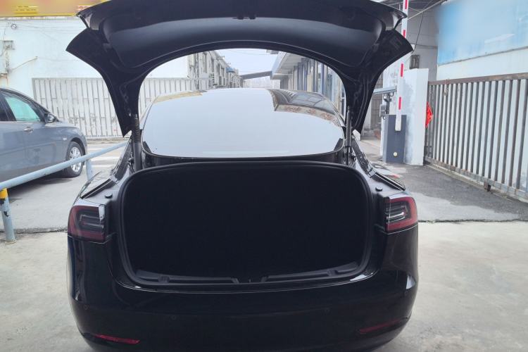 Used Tesla Model 3 2022 Rear-Wheel-Drive Version Trunk