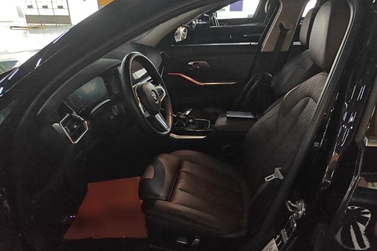 Used BMW 3 Series 2022 320Li M Sport Package Left Front Seat