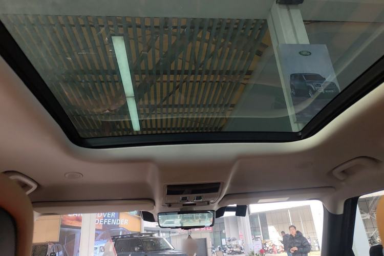 Used Land Rover Defender 2023 Facelift 110 3.0T P400 Dark Edition
