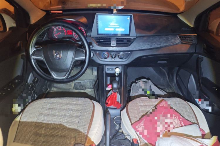 Used Baojun 310 2016 1.2L manual Comfort trim level