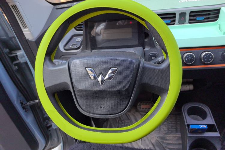 Used Wuling Hongguang MINIEV 2020 Lite Version Lithium Iron Phosphate Steering Wheel