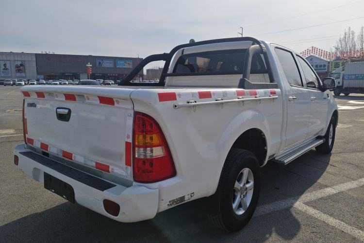 Used Foton Tunland 2017 2.4L E3 Gasoline Two-Wheel Drive Extended Comfort Version 4G69S4M