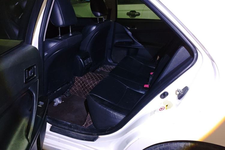 Used Toyota Reiz 2010 2.5V Fengdu Elite Edition Left Rear Seat