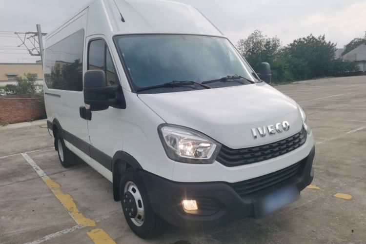 Used Iveco Eurocargo 2021 2.0T Manual Super-Rui Long Wheelbase Short Overhang High Roof Manual Doors F1A
