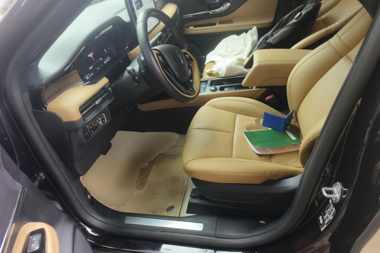 Used Lincoln Corsair 2022 2.0T Two-Wheel Drive Luxury Edition Left Front Seat