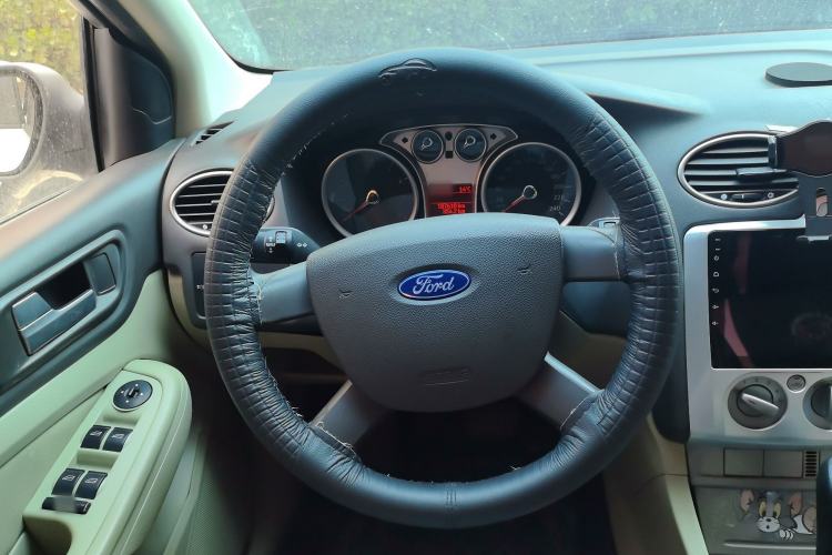 Used Ford Focus 2011 Hatchback 1.8L Automatic Fashion Edition