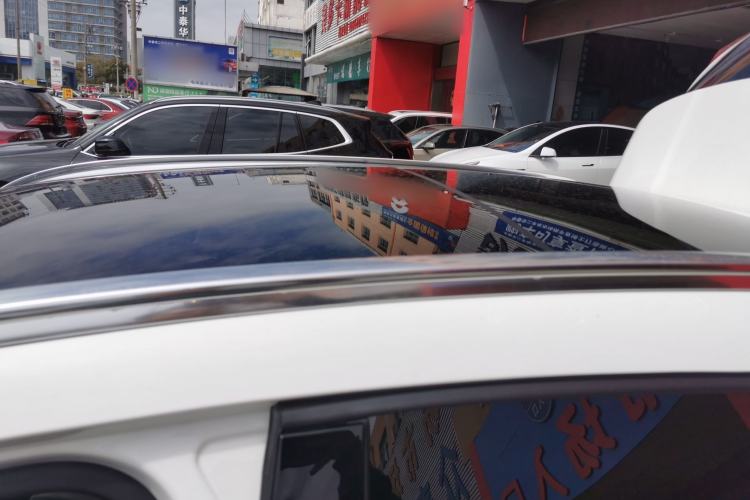 Used Mercedes-Benz GLA 2016 GLA 200 Fashion Model Roof