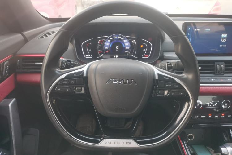 Used Dongfeng Aeolus Yixuan 2022 230T Automatic Adaptive-Beam Knight Edition Steering Wheel