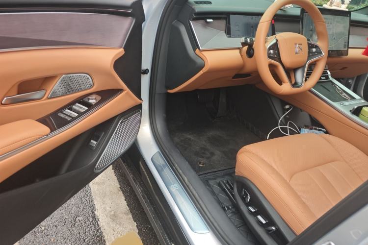 Used BYD Han L 2025 EV 701 km LiDAR Flagship Edition Interior 3