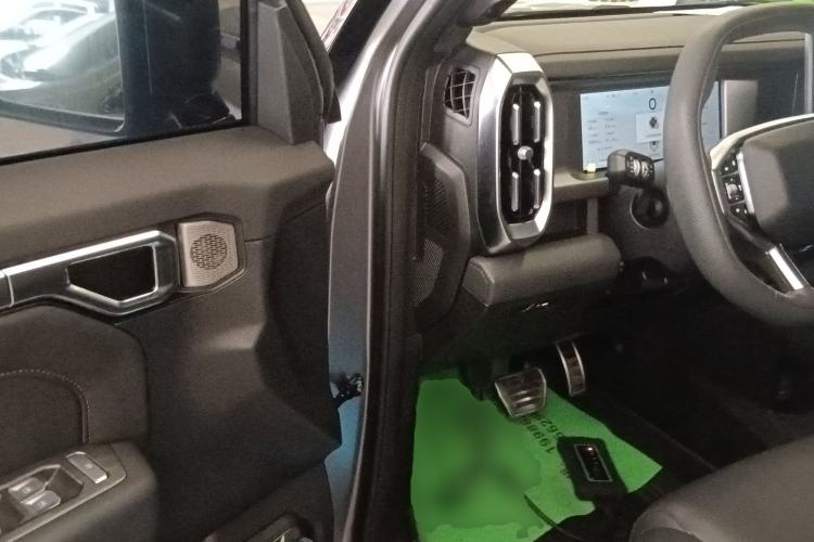 Used JETOUR Traveler 2023 2.0T All-Wheel Drive CrossPRO+
