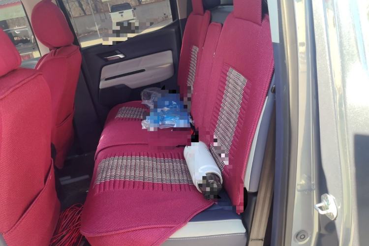 Used JMC DaDao 2023 All-Purpose 2.3T Diesel Manual 4x4 Long-Wheelbase Comfort Edition Left Rear Seat