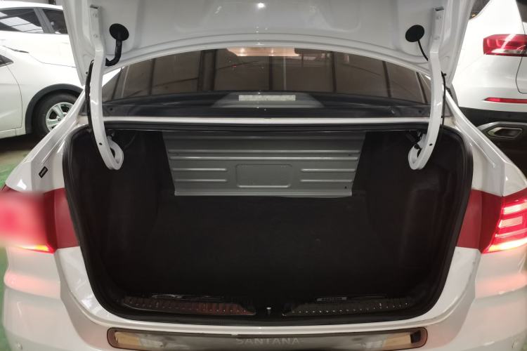 Used Volkswagen Santana 2018 1.5L Manual Fashion Edition Trunk