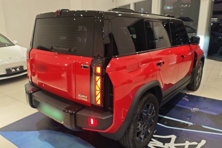 Used iCAR 03T 2024 501km Four-wheel Drive Long-Range Version
