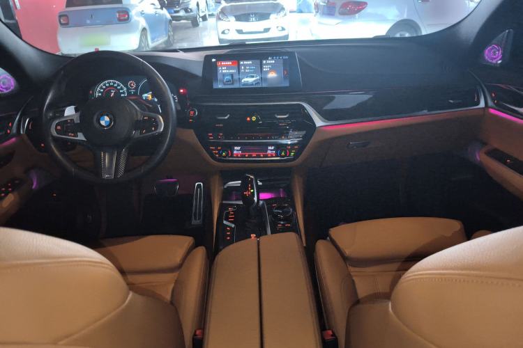 Used BMW 6 Series GT 2018 630i M Sport Package Center Console