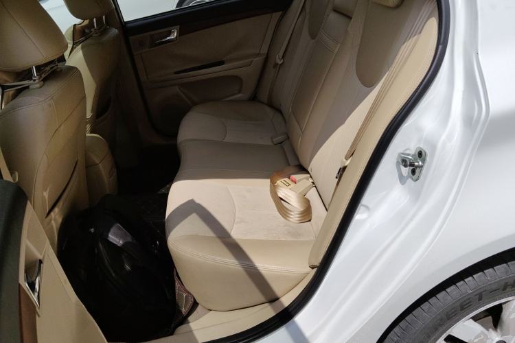 Used Roewe 350 2014 1.5L Manual Swift Edition