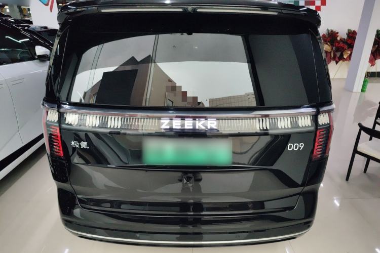 Used Zeekr 009 2024 Six-Seat Executive Version 4WD 108 kWh