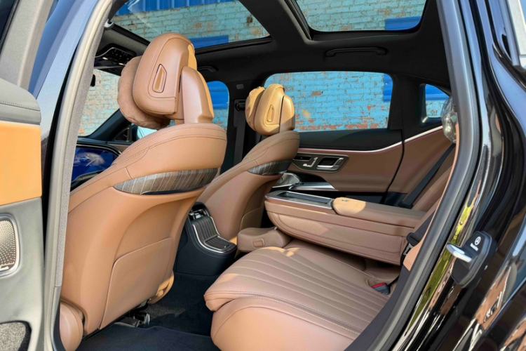 Used Mercedes-Benz E-Class 2025 Facelift E 300 L Luxury Edition