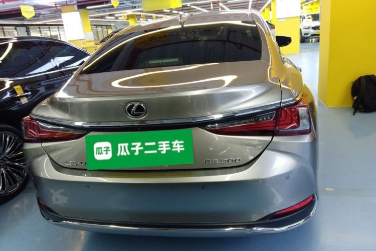 Used Lexus ES 2022 200 Excellence Edition