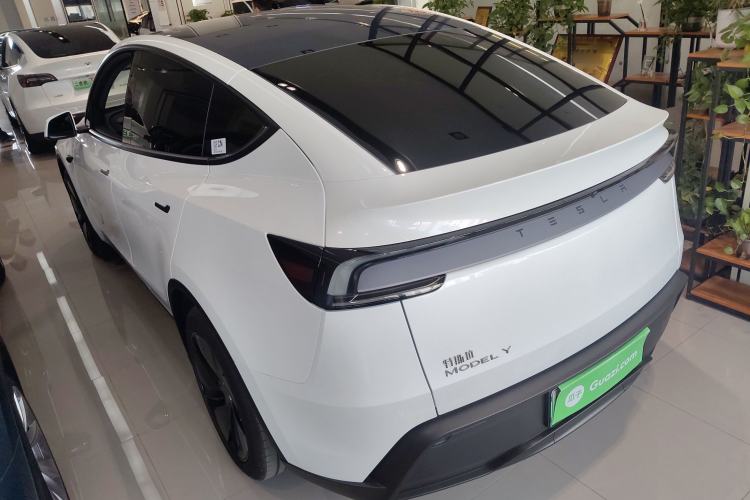 Used Tesla Model Y 2025 Rear-Wheel-Drive Version
