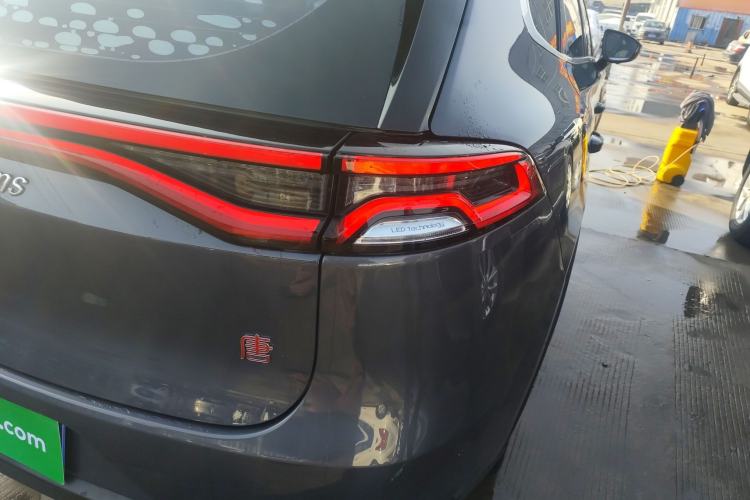 Used BYD Tang 2019 2.0T Automatic SmartConnect Luxury 7-Seater China VI Standard
