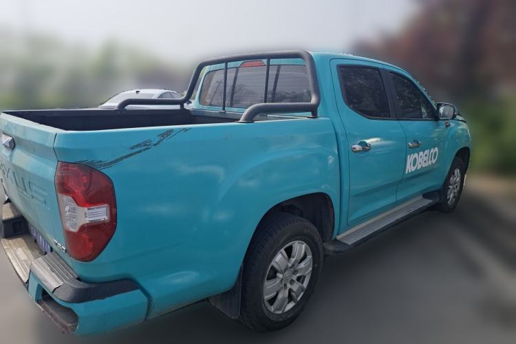 Used SAIC MAXUS T60 2017 2.0T Gasoline Automatic 4x4 High-Profile Luxury Standard Cab
