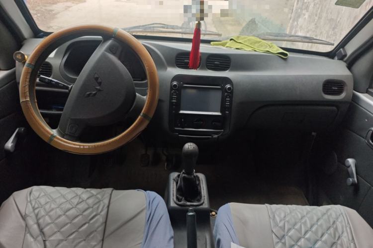 Used Wuling Zhiguang 2010 1.0L New Version Practical Short-Body L2Y