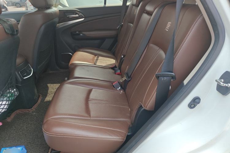 Used BYD Tang New Energy 2015 2.0T Four-Wheel-Drive Flagship Model