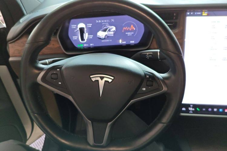 Used Tesla Model X 2019 Long-Range Version Steering Wheel