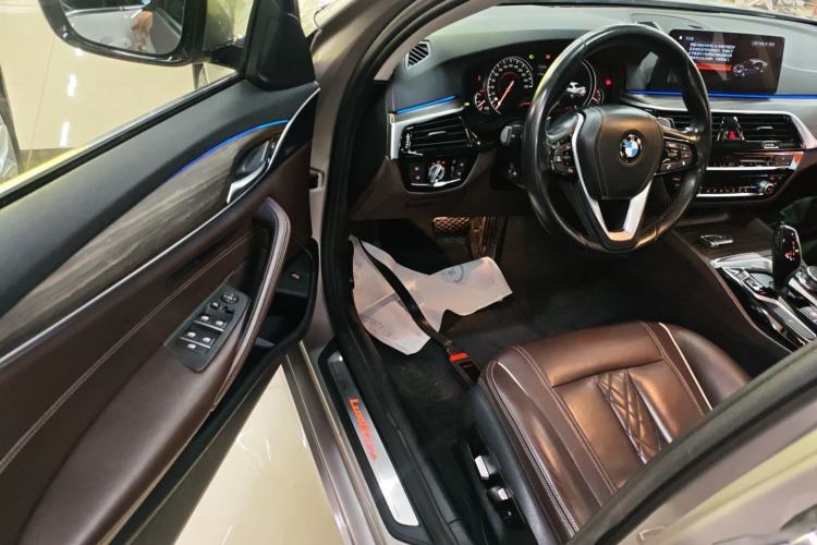 Used BMW 5 Series 2018 530Li Leading Edition Luxury Package
