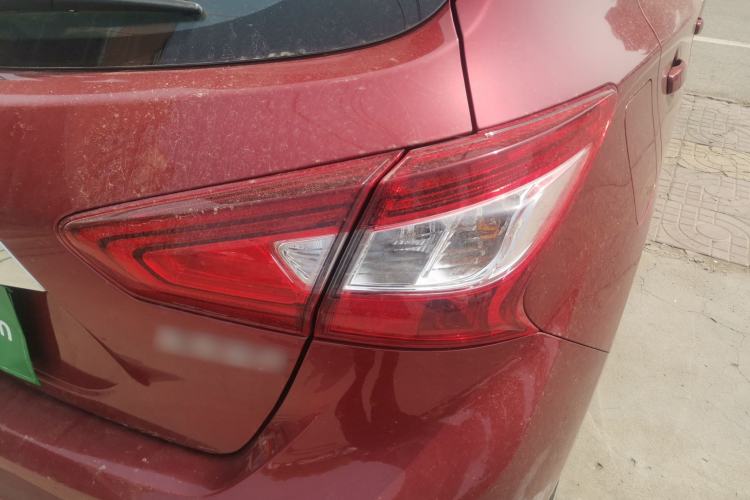 Used Nissan Tiida 2021 1.6L CVT Cool Edition
