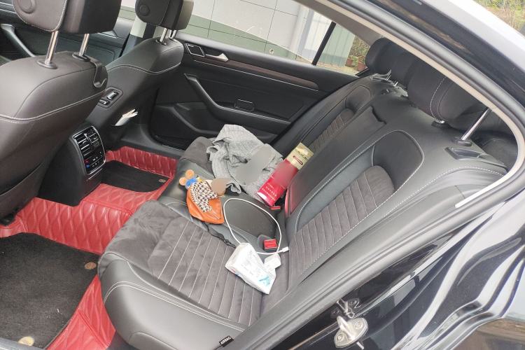 Used Volkswagen Magotan 2020 380TSI DSG Luxury Version Left Rear Seat