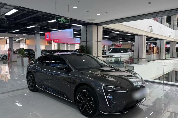 Used Avatr 06 2025 Max All-Electric Version