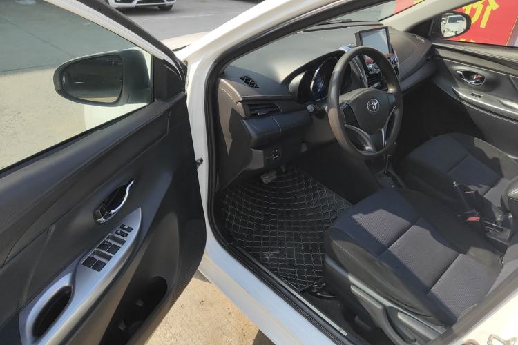 Used Toyota YARiS L Zhi Xuan 2015 1.5E Automatic Charm Edition