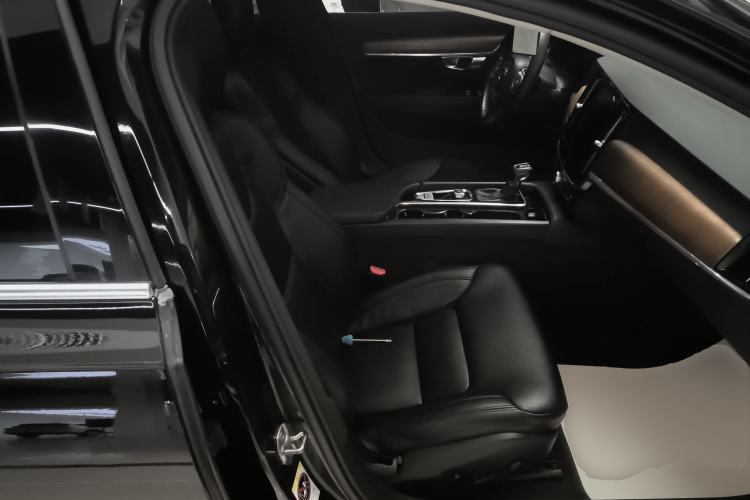 Used Volvo S90 2017 T4 Zhiyi Edition