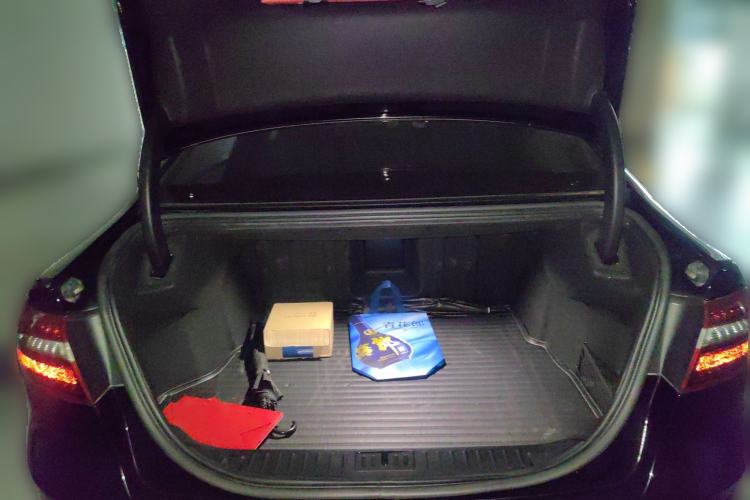 Used Ford Taurus 2017 EcoBoost 325 V6 Flagship Model
