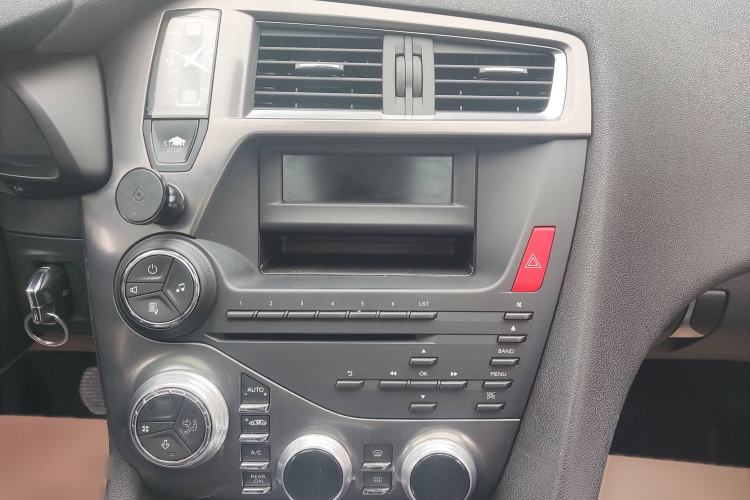 Used DS 5 2014 1.6T Elegant Version THP160
