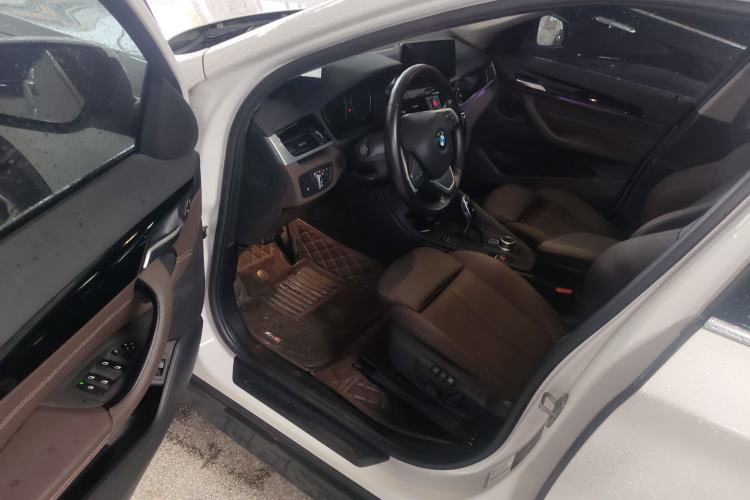 Used BMW X1 2020 sDrive25Li Leading Model
